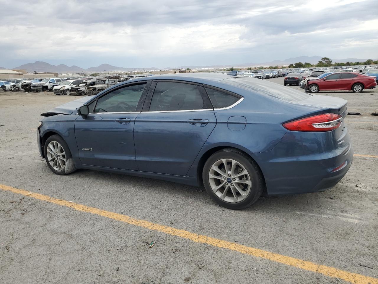 2019 Ford Fusion Se - Фото 2