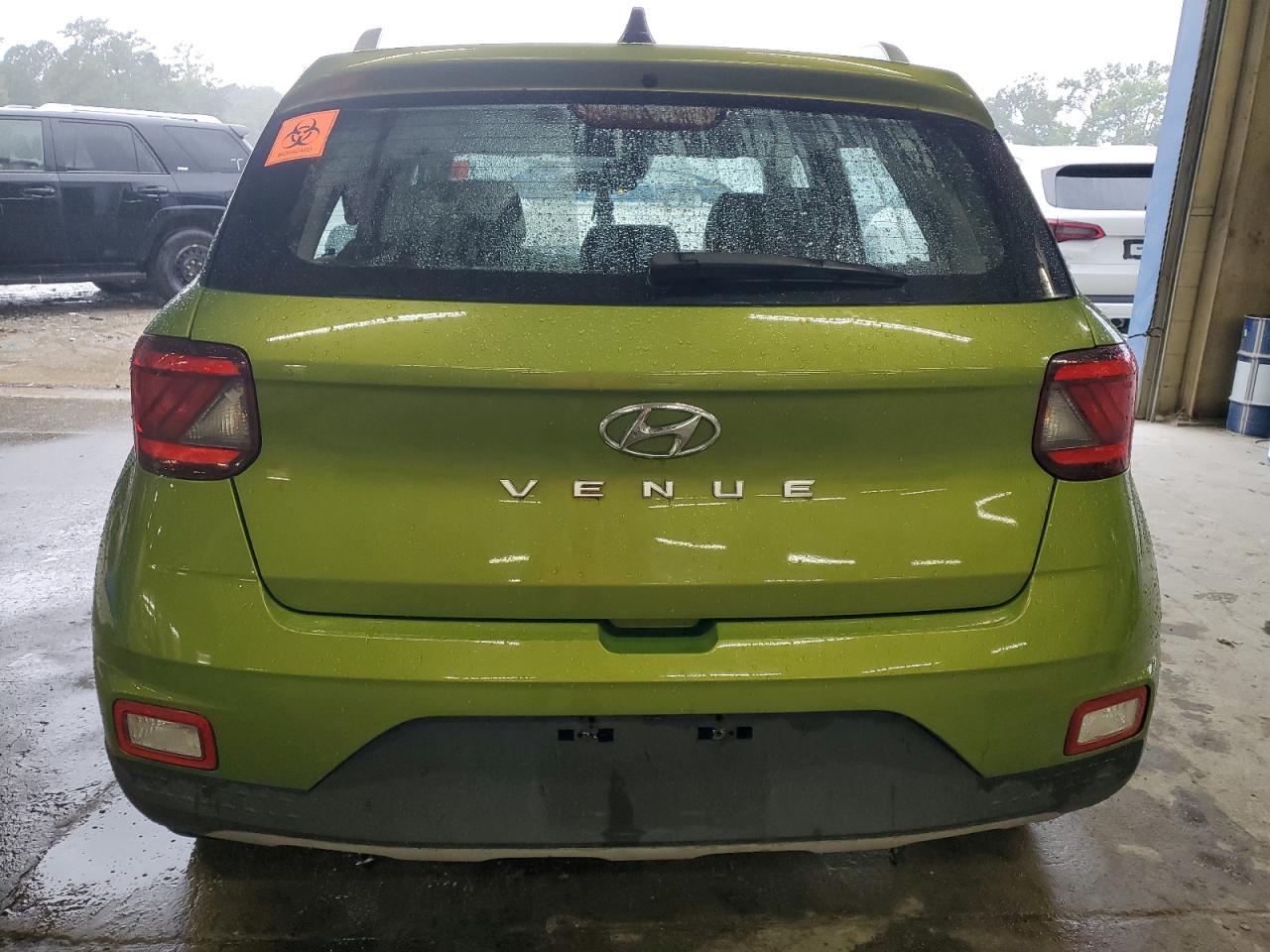 2020 Hyundai Venue Sel - Image 6