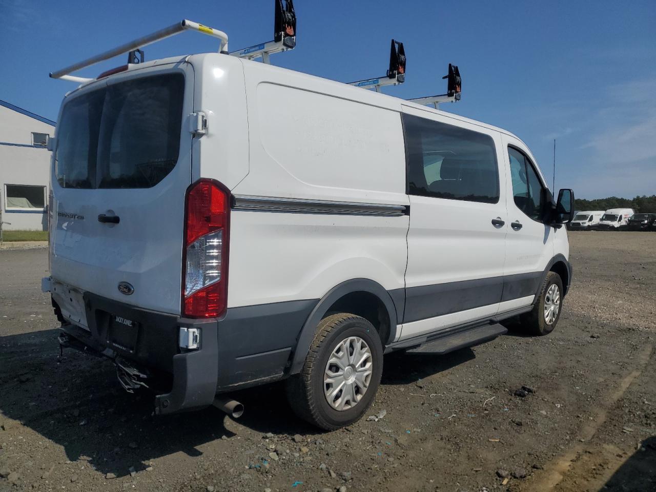 2024 Ford Transit T-250 - Фото 3