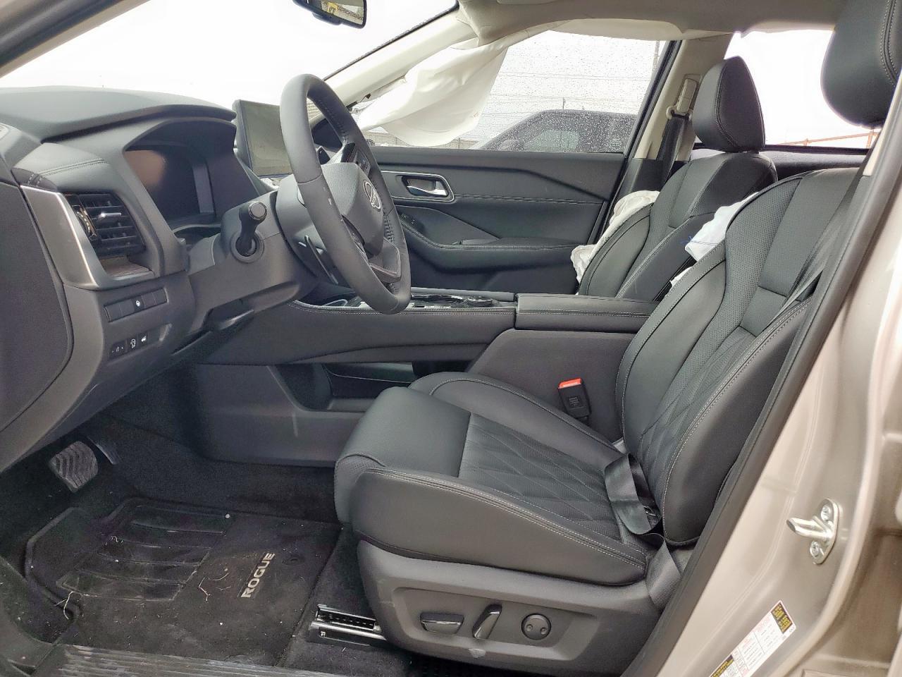 2025 Nissan Rogue Platinum - Фото 7