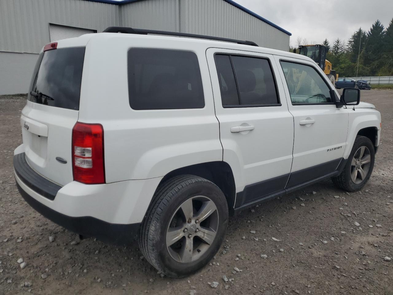 2016 Jeep Patriot Latitude - Image 3