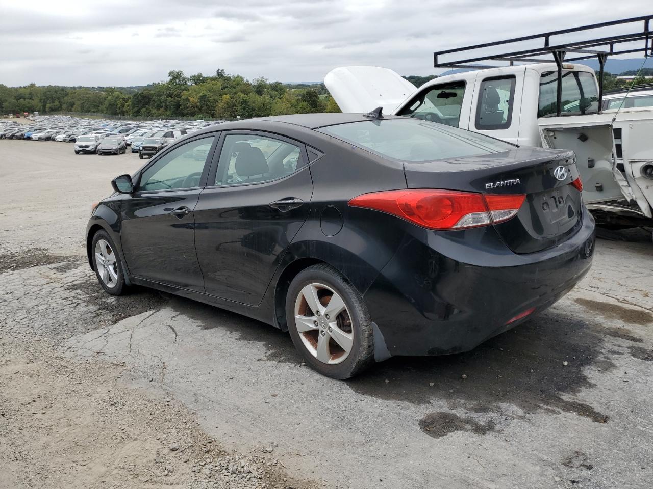 2013 Hyundai Elantra Gls - Фото 2