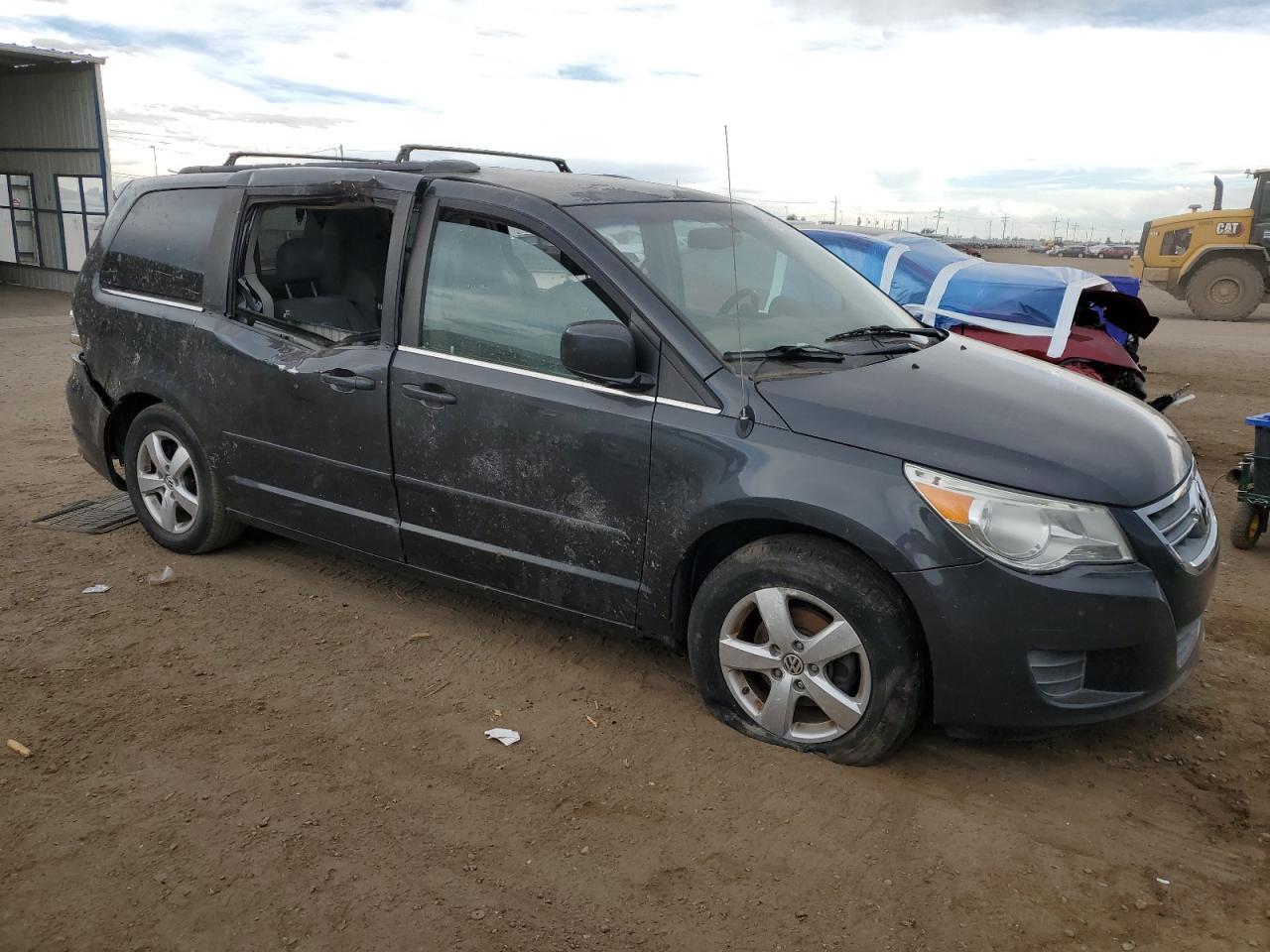 2011 Volkswagen Routan Se - Фото 4