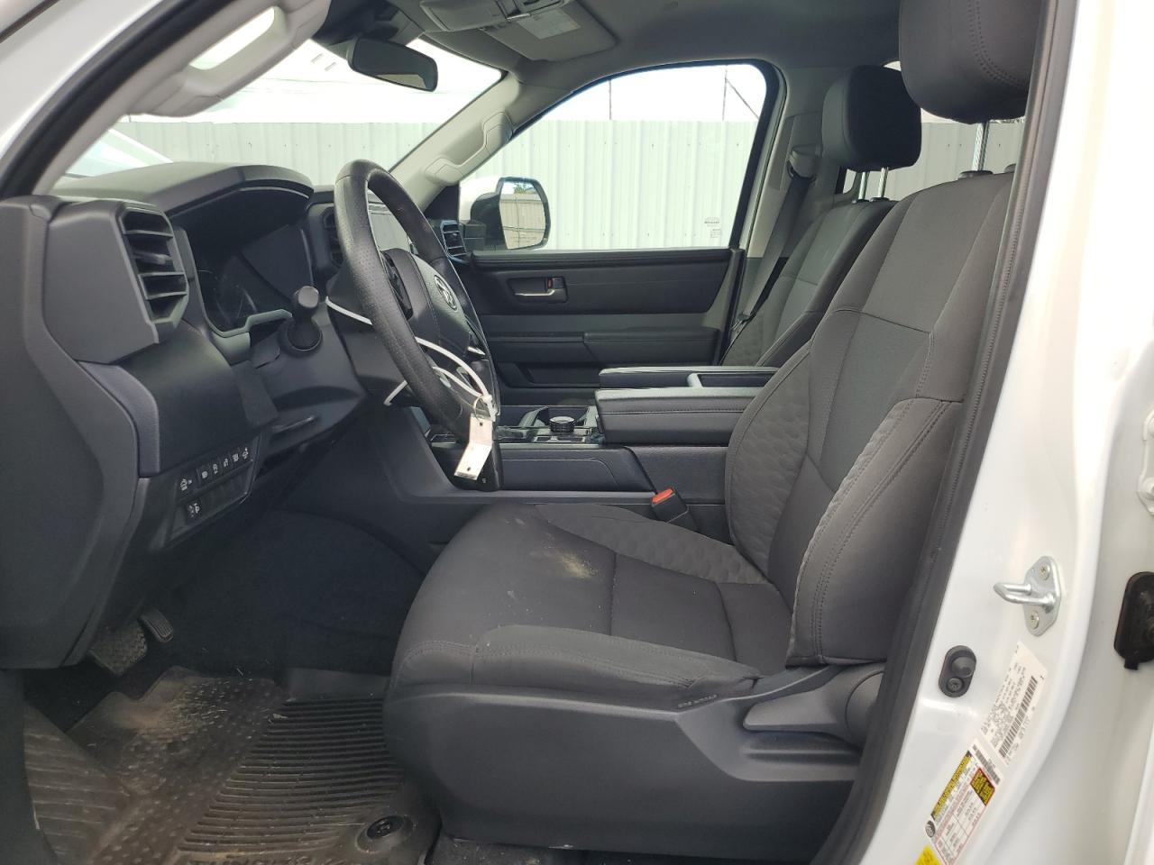 2024 Toyota Tundra Crewmax Sr - Image 7