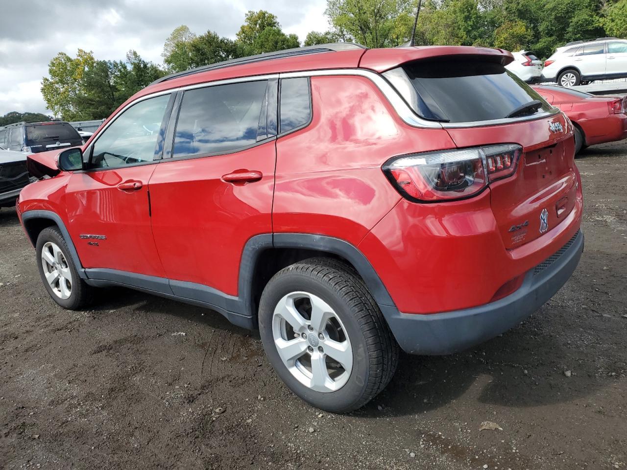 2021 Jeep Compass Latitude - Фото 2