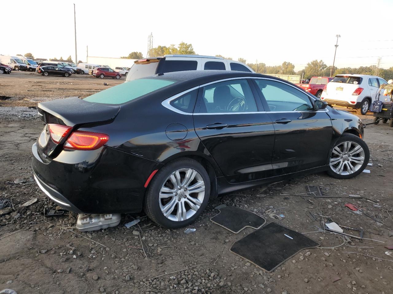 2015 Chrysler 200 Limited - Image 3