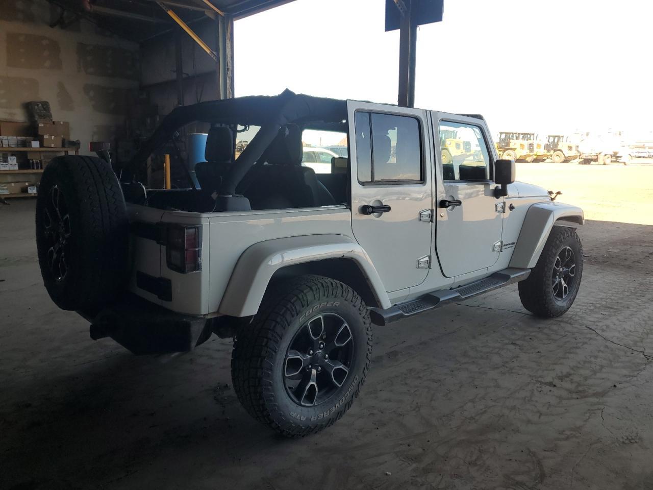 2018 Jeep Wrangler Unlimited Sahara - Фото 3