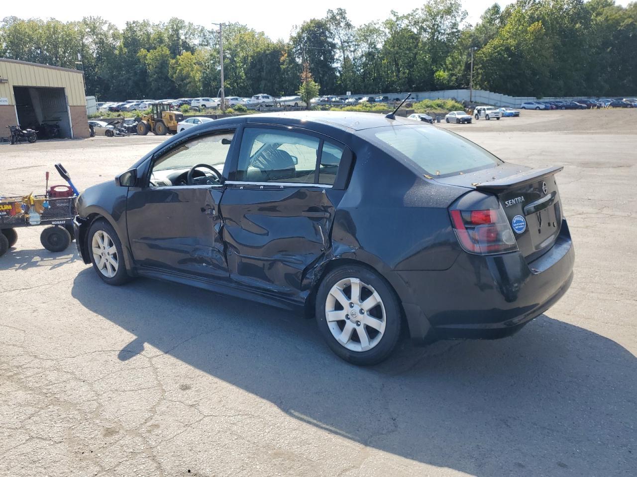 2009 Nissan Sentra 2.0 - Фото 2