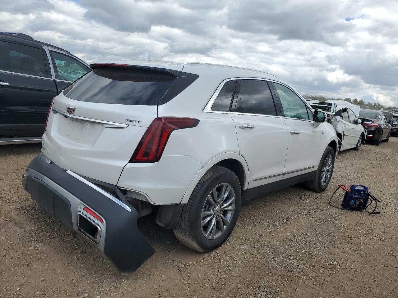 2022 Cadillac Xt5 Premium Luxury - Фото 3