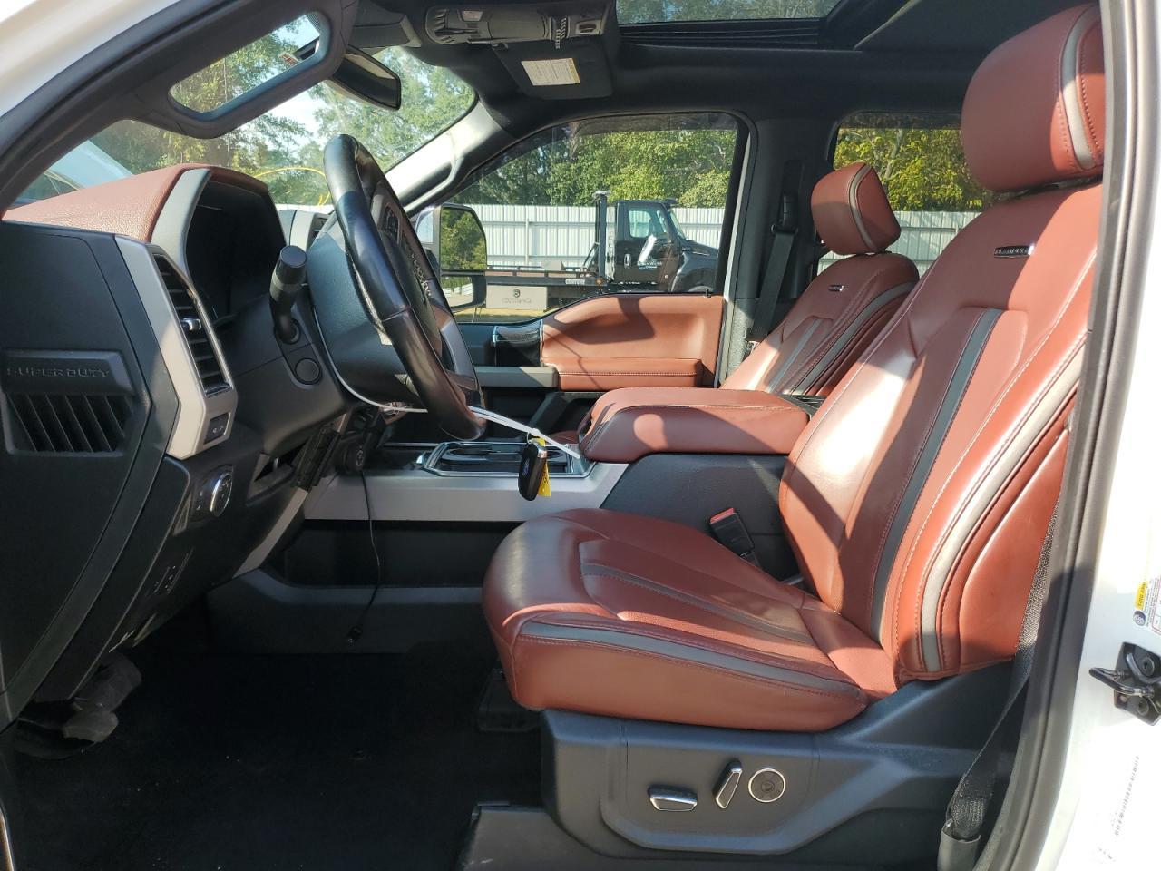 2021 Ford F250 Super Duty - Фото 7