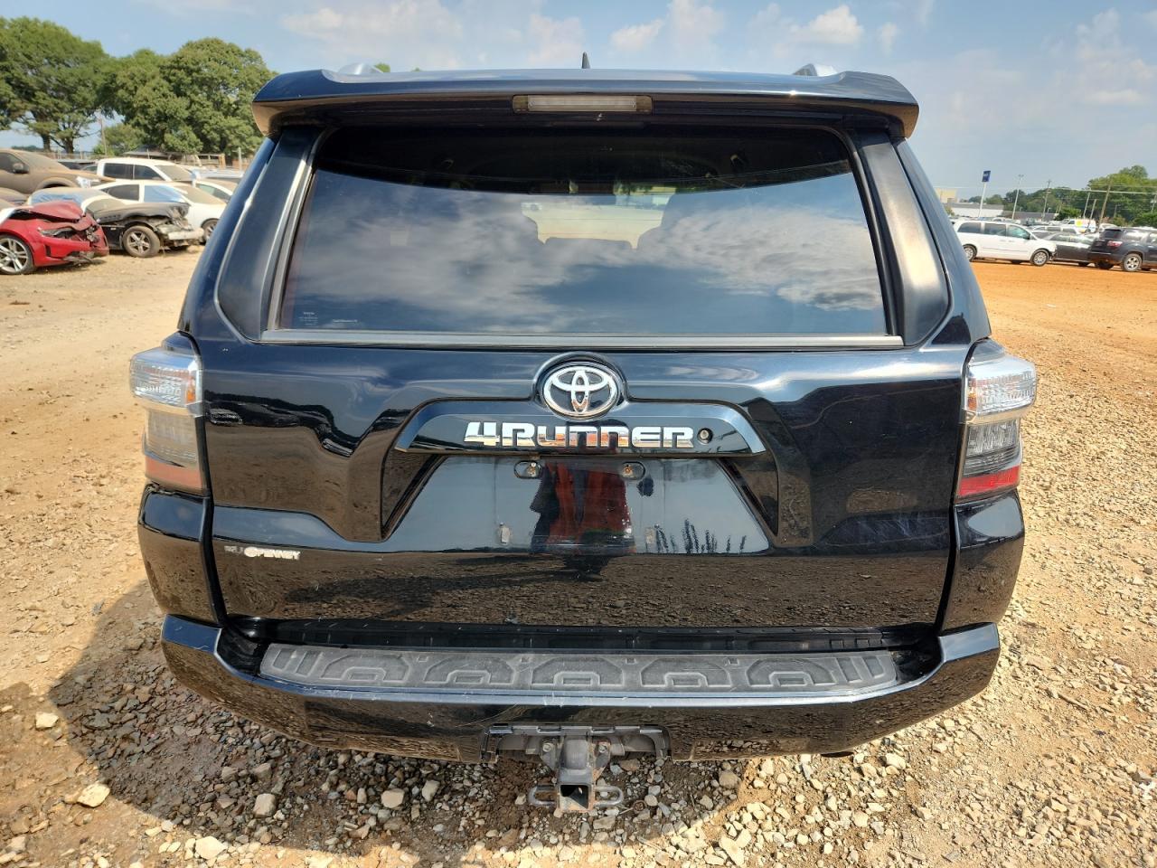2016 Toyota 4Runner Sr5 - Image 6