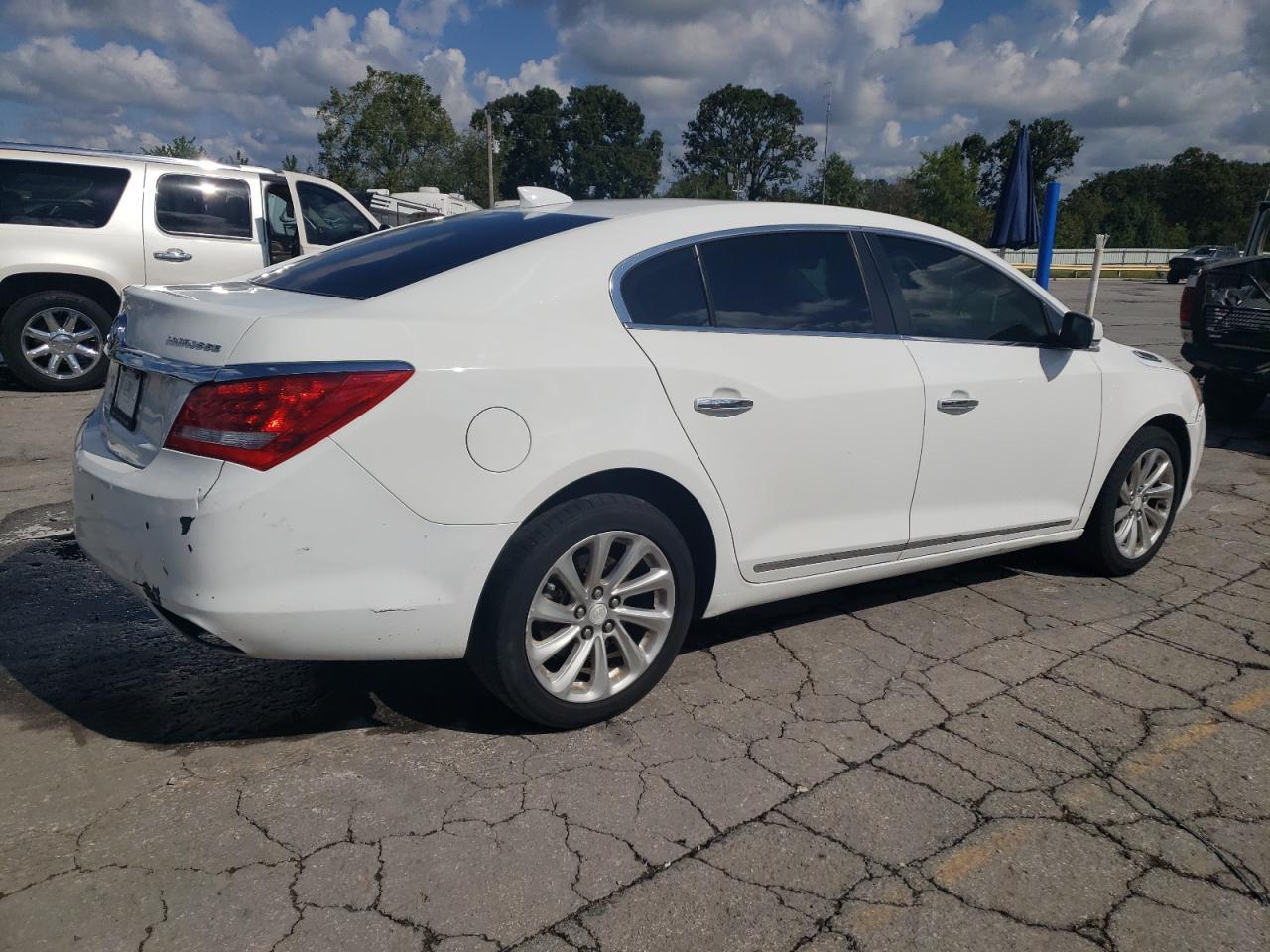 2016 Buick Lacrosse - Фото 3