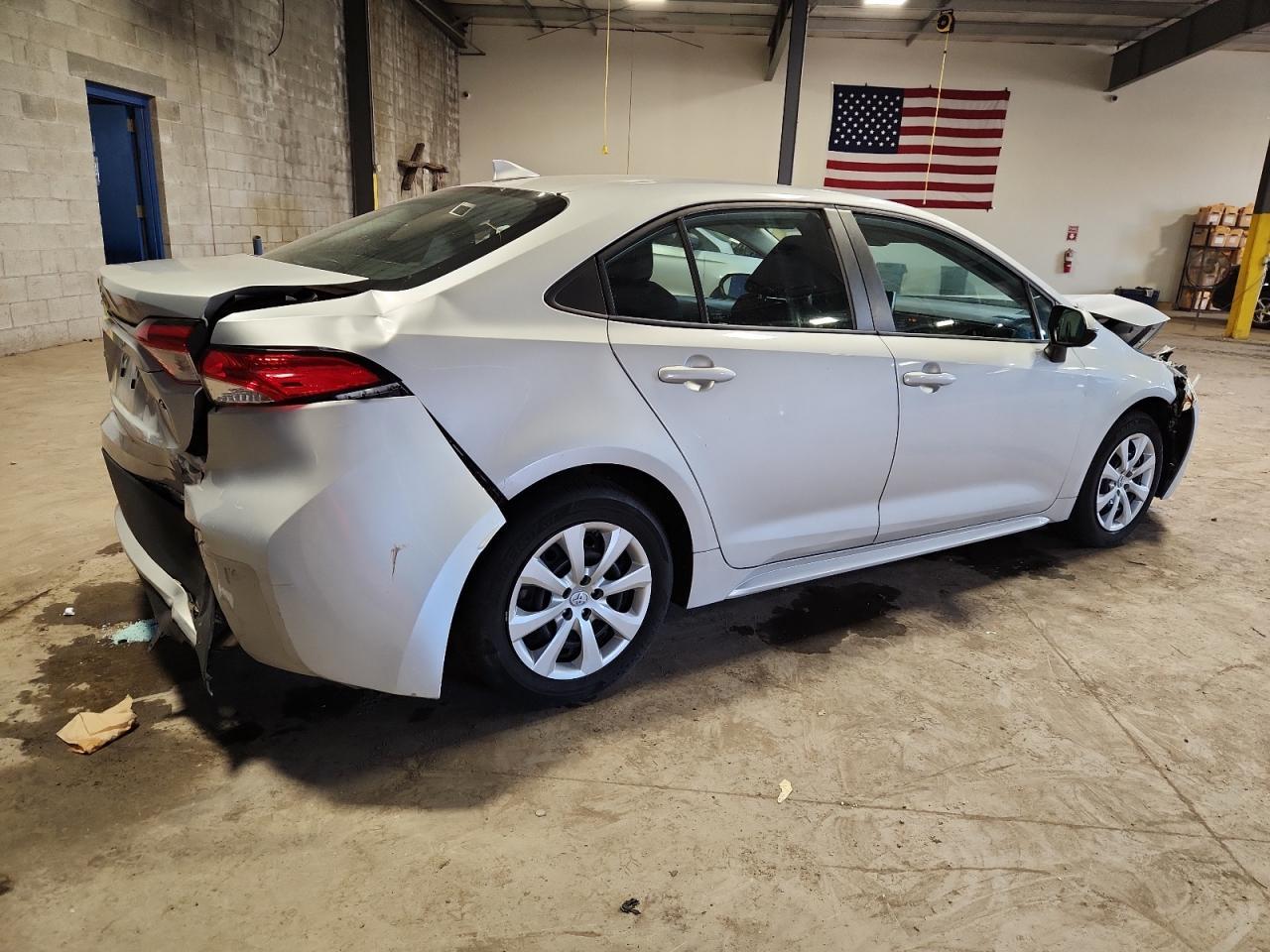 2020 Toyota Corolla Le - Фото 3