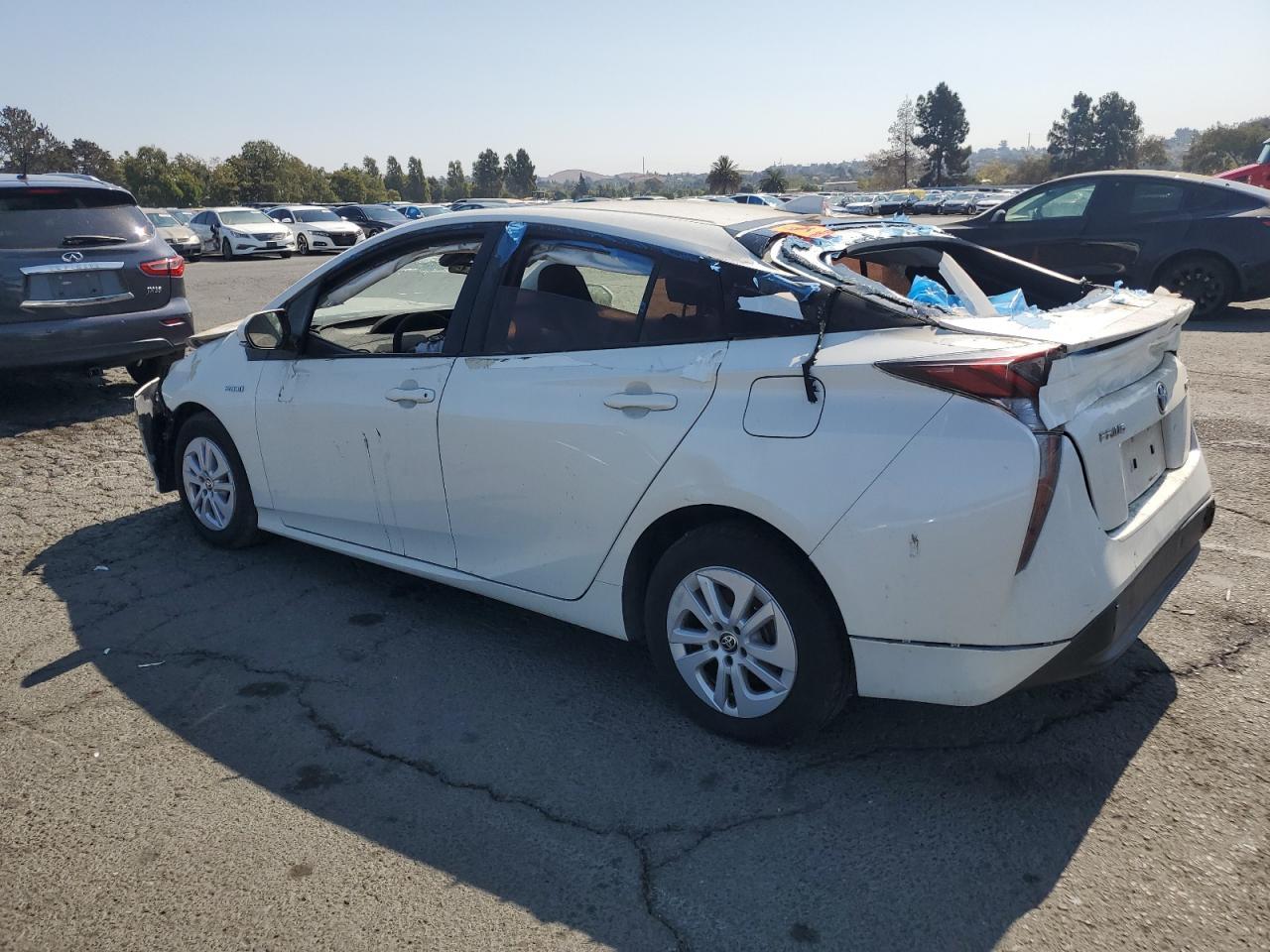 2017 Toyota Prius - Фото 2