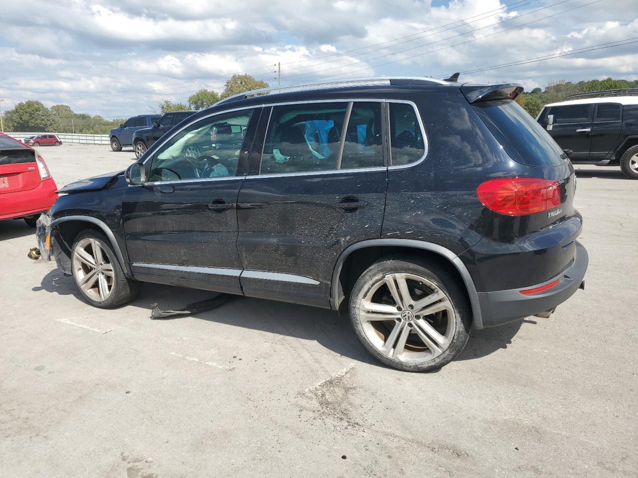 2014 Volkswagen Tiguan S - Image 2