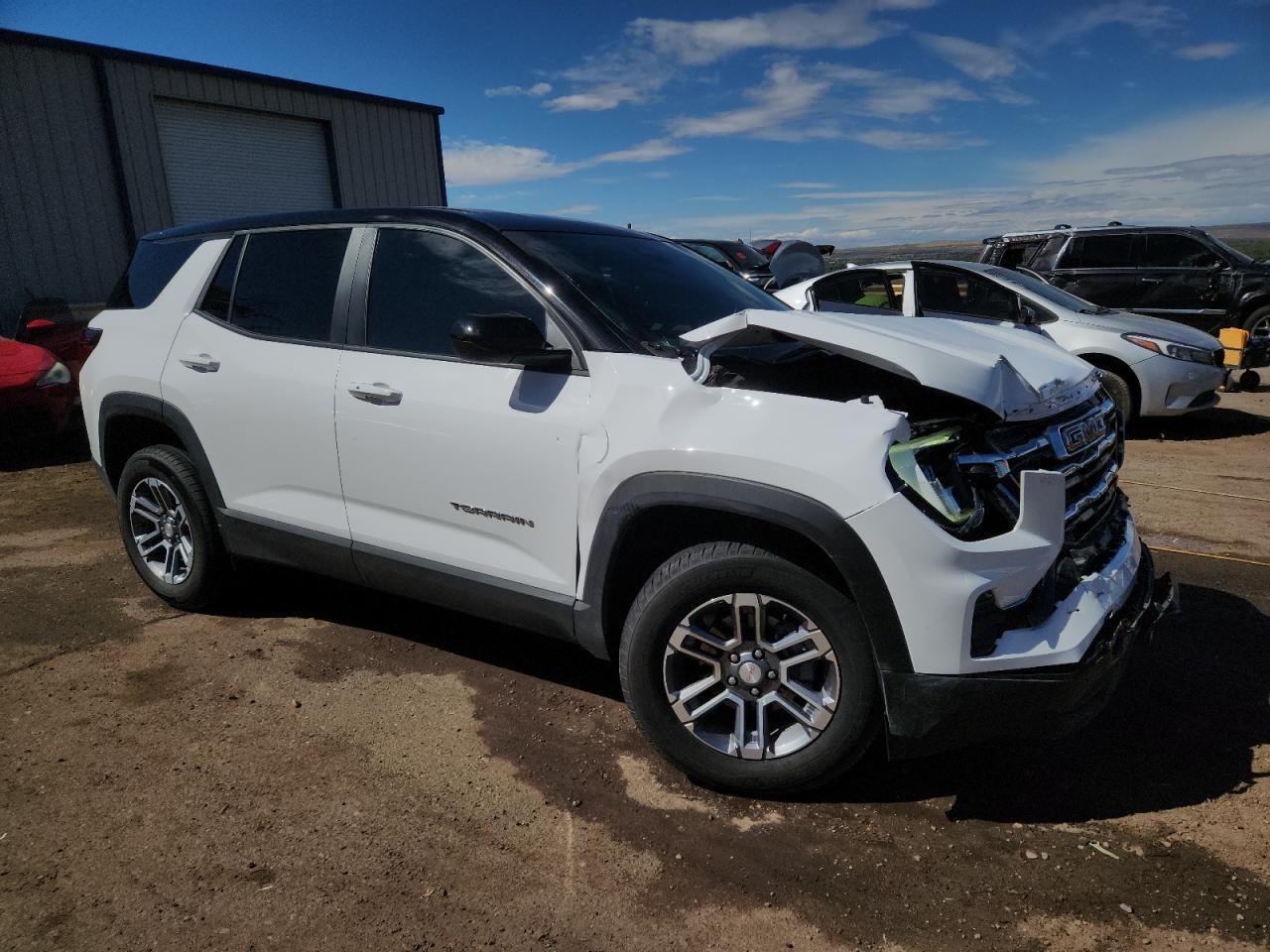 2025 GMC Terrain Elevation - Image 4