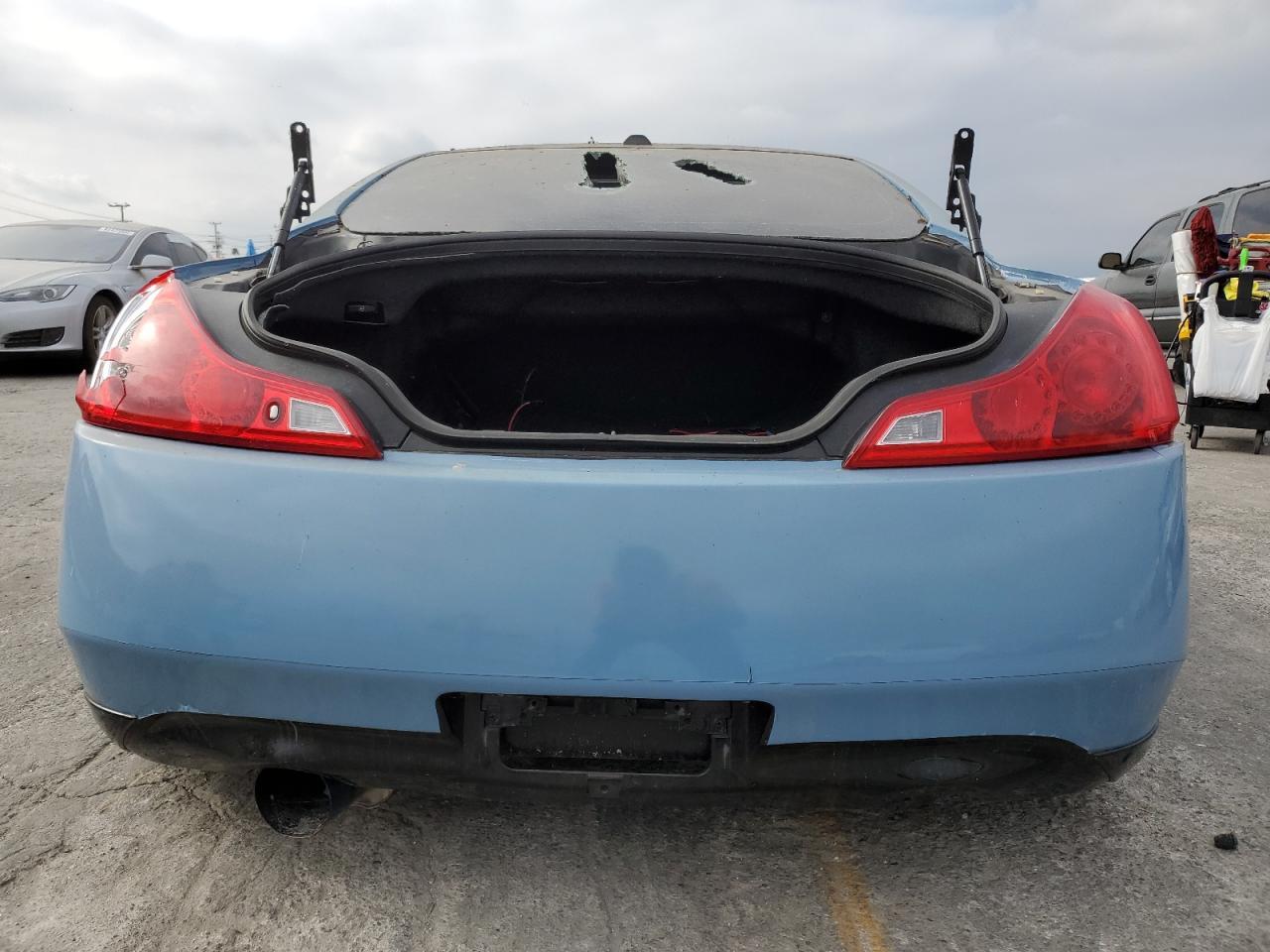 2009 Infiniti G37 Base - Image 6
