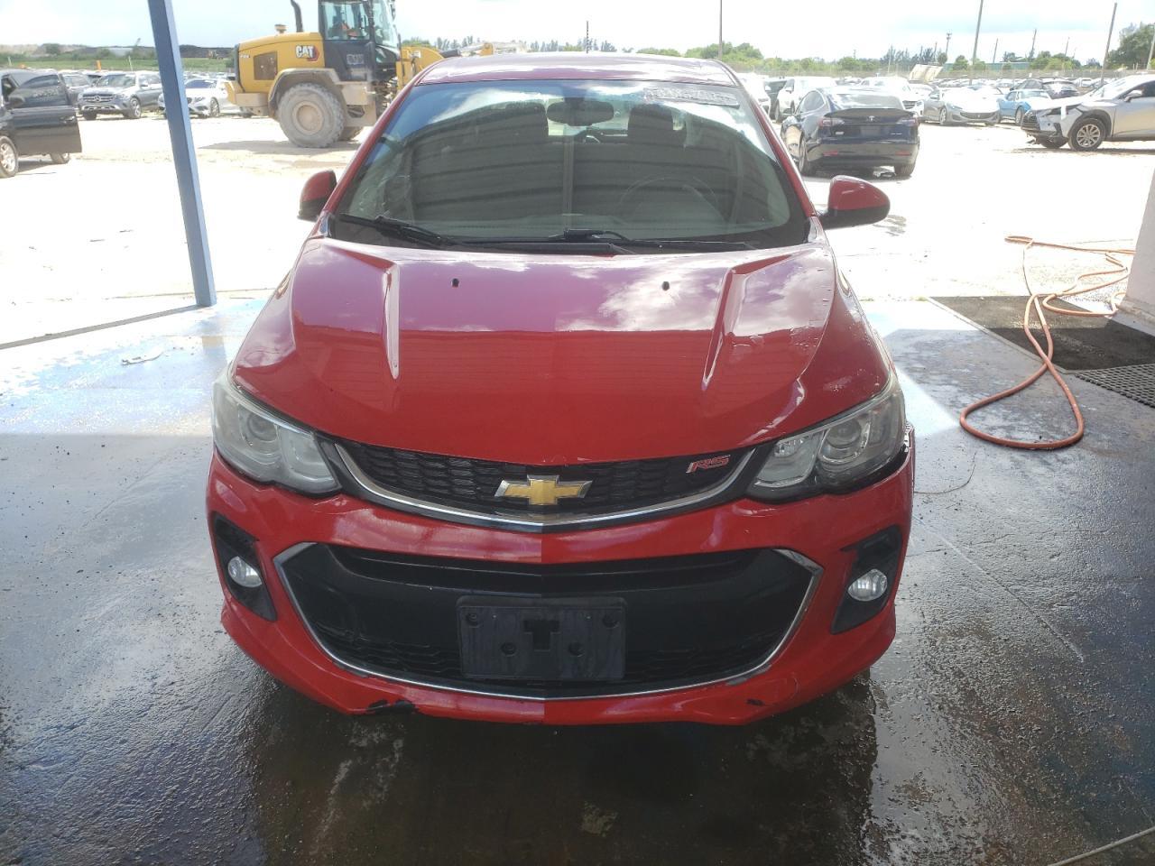 2017 Chevrolet Sonic Lt - Фото 5