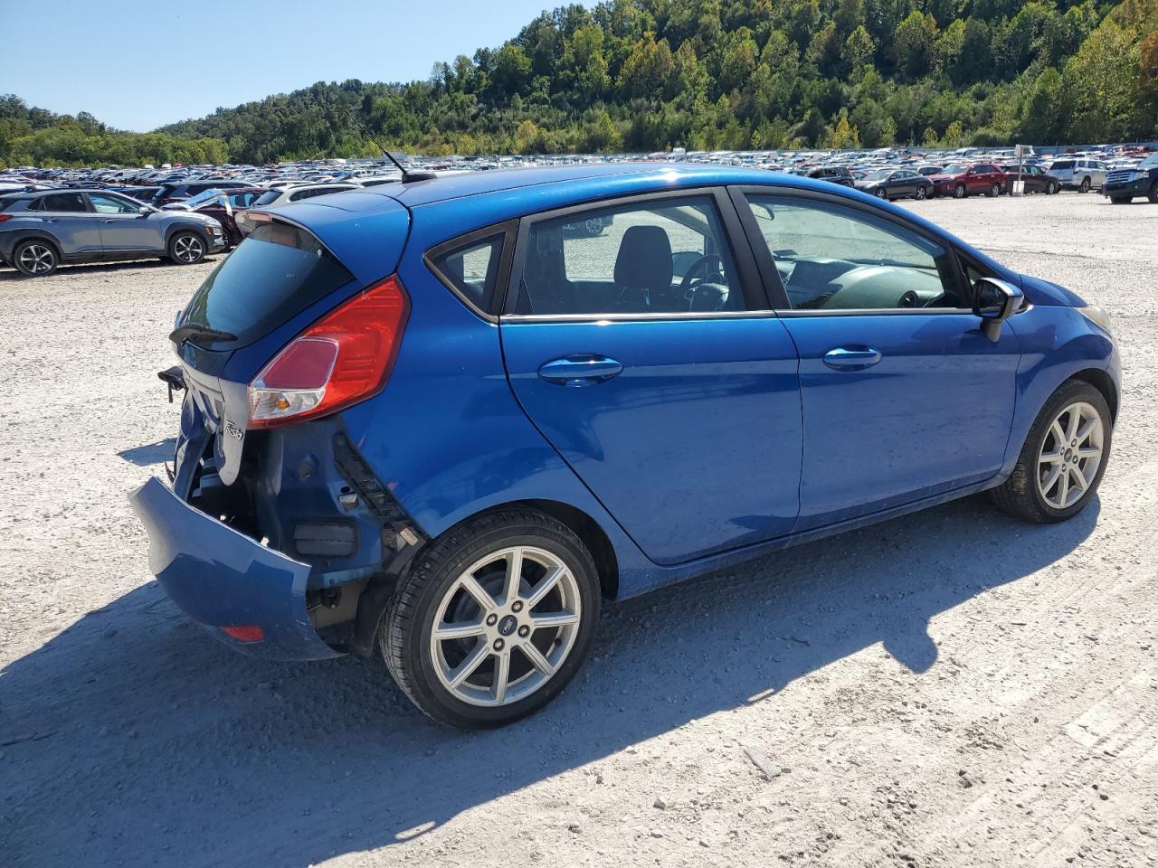 2018 Ford Fiesta Se - Image 3