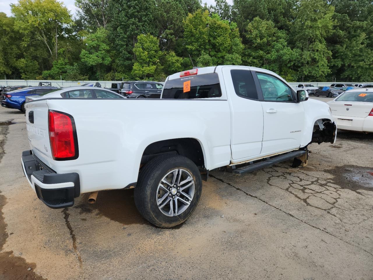 2021 Chevrolet Colorado - Фото 3