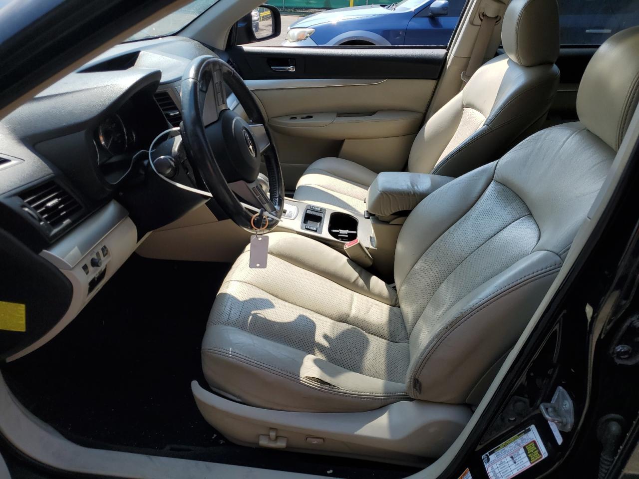 2010 Subaru Outback 2.5I Premium - Image 7