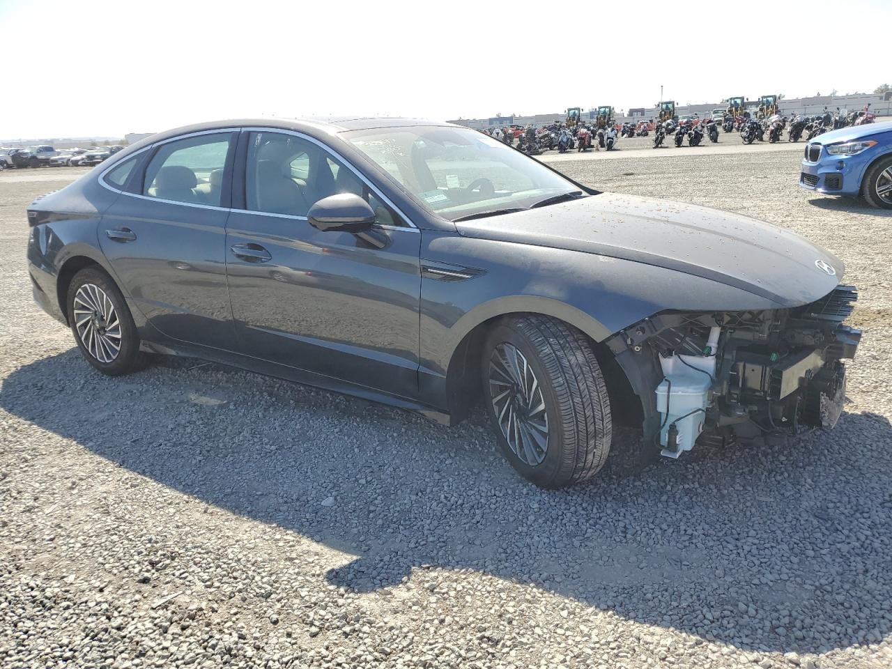 2024 Hyundai Sonata Hybrid - Image 4