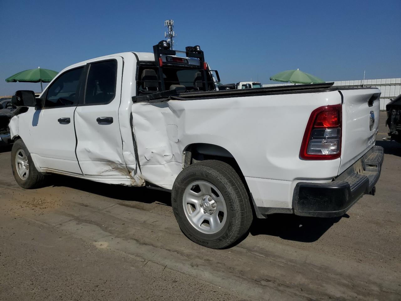 2023 Ram 1500 Tradesman - Фото 2