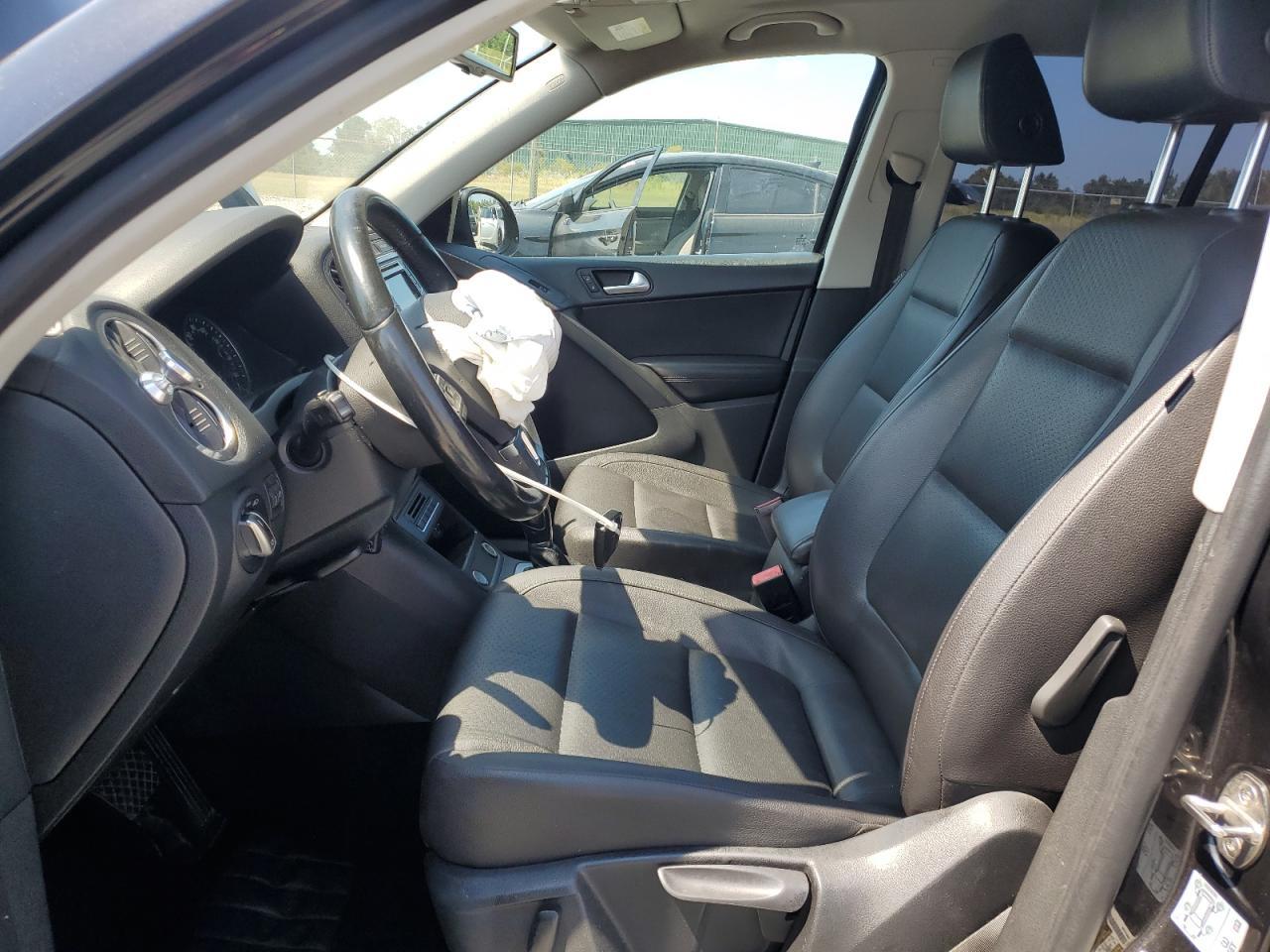 2017 Volkswagen Tiguan S - Image 7