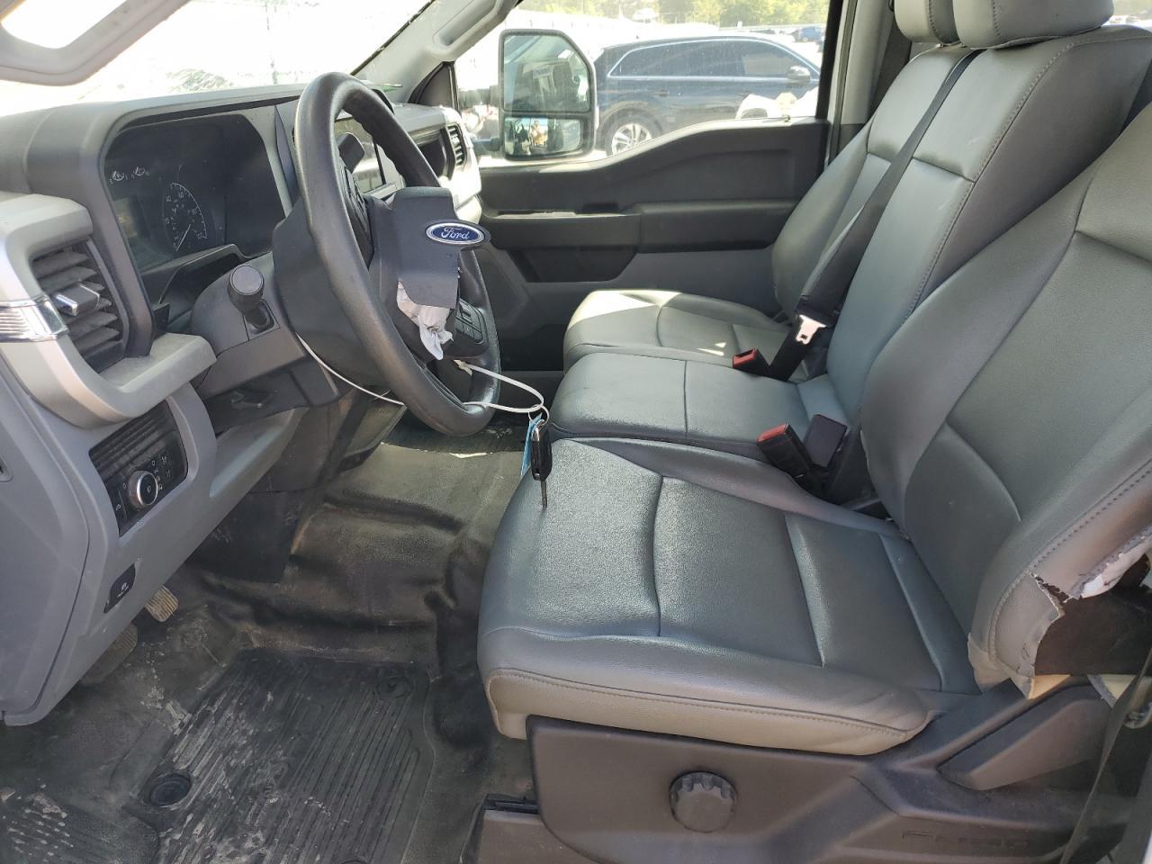 2023 Ford F250 Super Duty - Фото 7