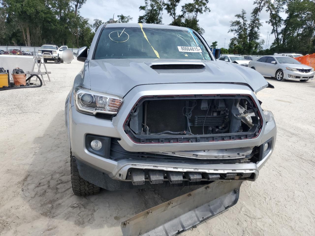 2017 Toyota Tacoma Double Cab - Фото 5