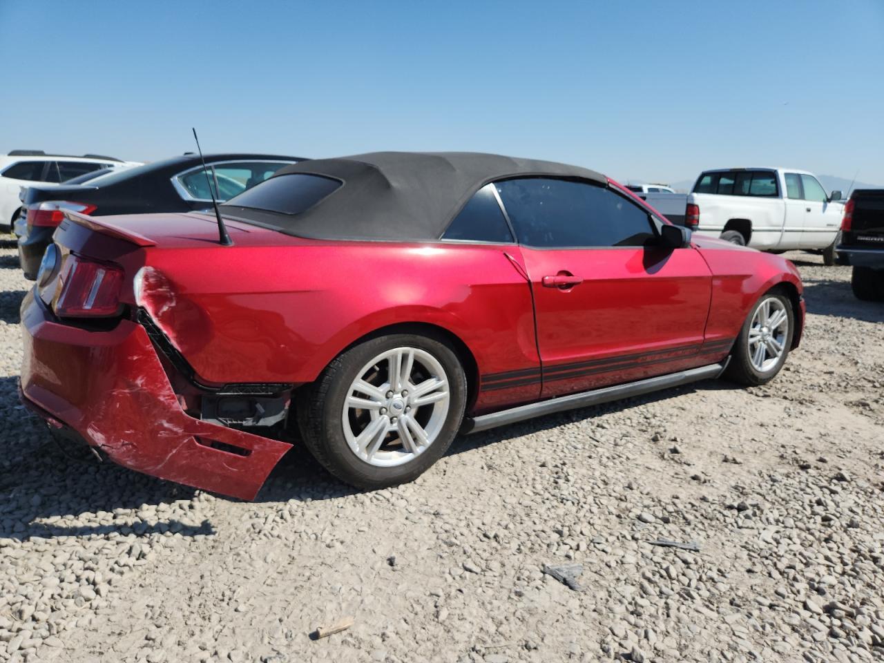 2010 Ford Mustang - Фото 3