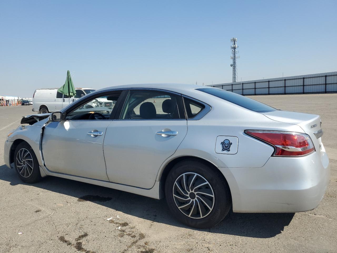 2015 Nissan Altima 2.5 - Фото 2