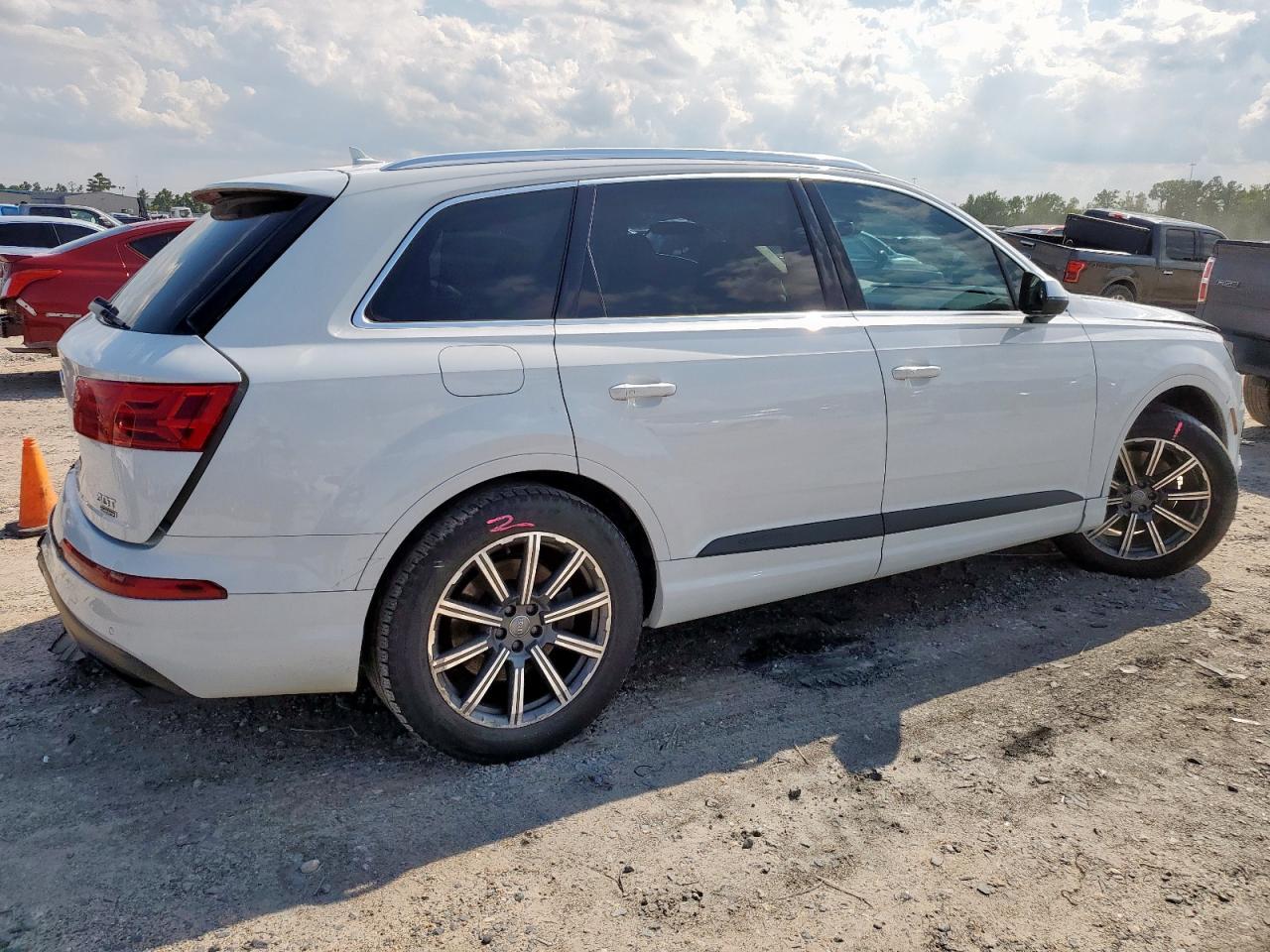 2017 Audi Q7 Premium Plus - Фото 3