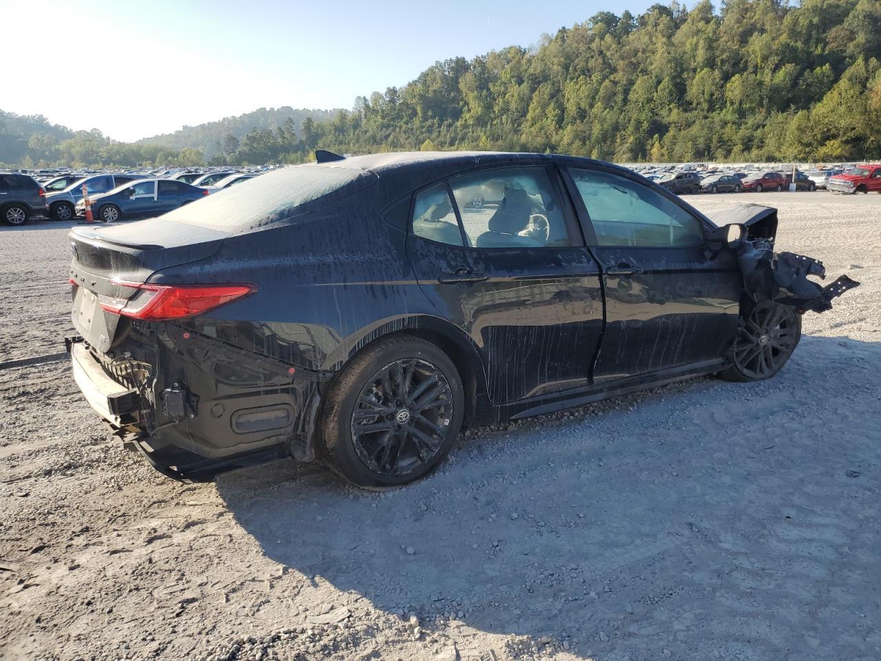 2025 Toyota Camry Xse - Image 3