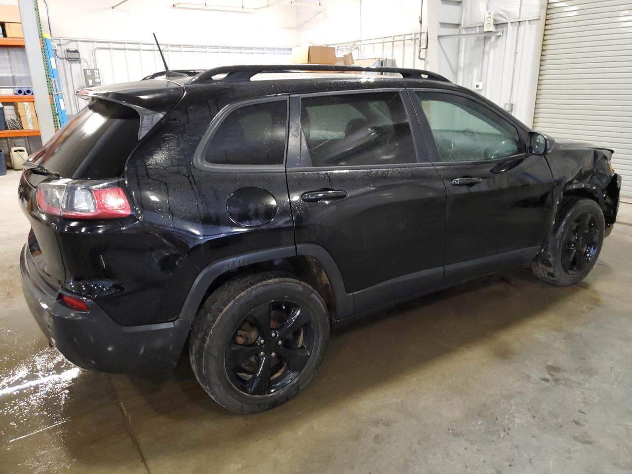 2019 Jeep Cherokee Latitude Plus - Фото 3