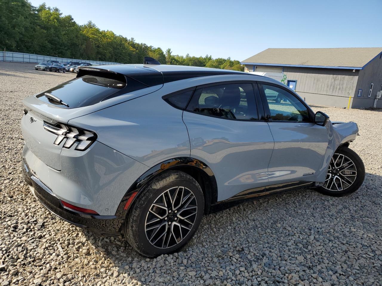 2024 Ford Mustang Mach-E Premium - Image 3