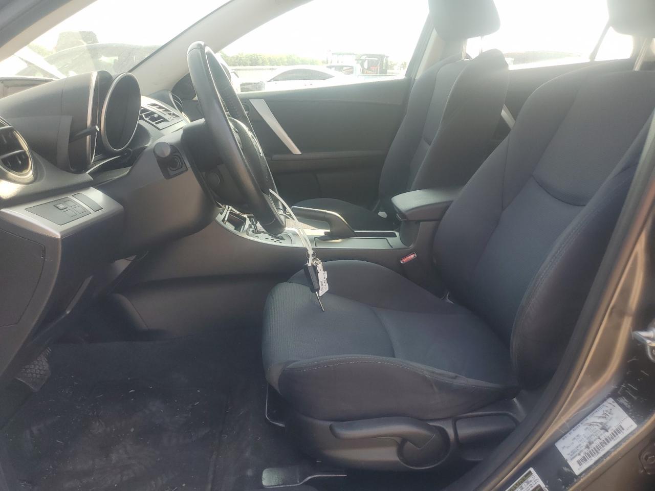 2010 Mazda 3 S - Image 7