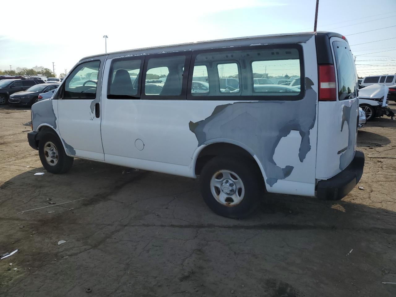 2007 Chevrolet Express G1500 - Фото 2
