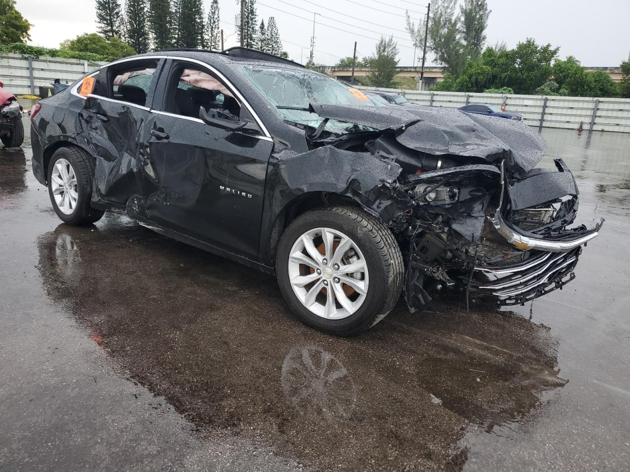 2022 Chevrolet Malibu Lt - Image 4