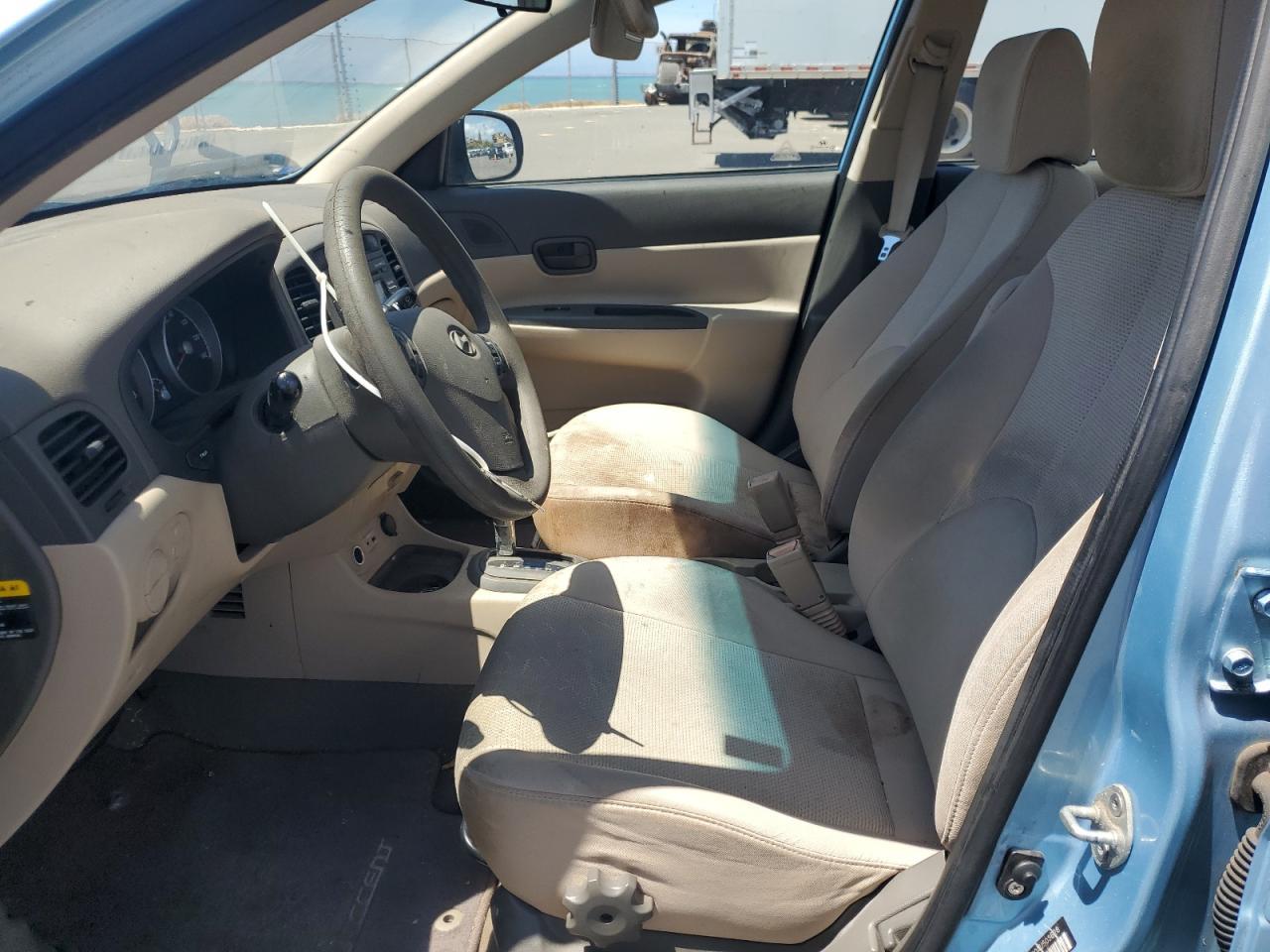 2010 Hyundai Accent Gls - Image 7