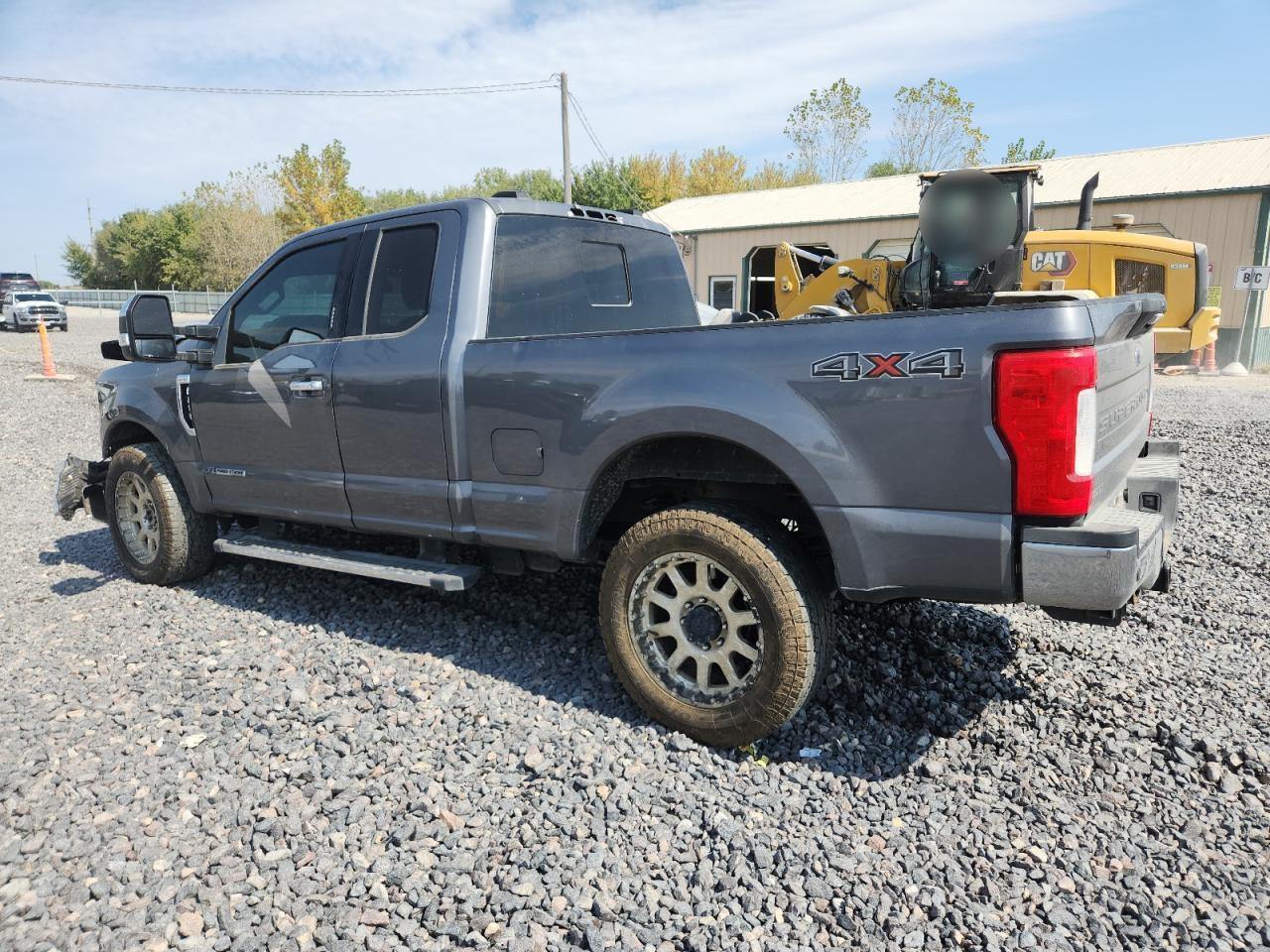 2021 Ford F250 Super Duty - Фото 2