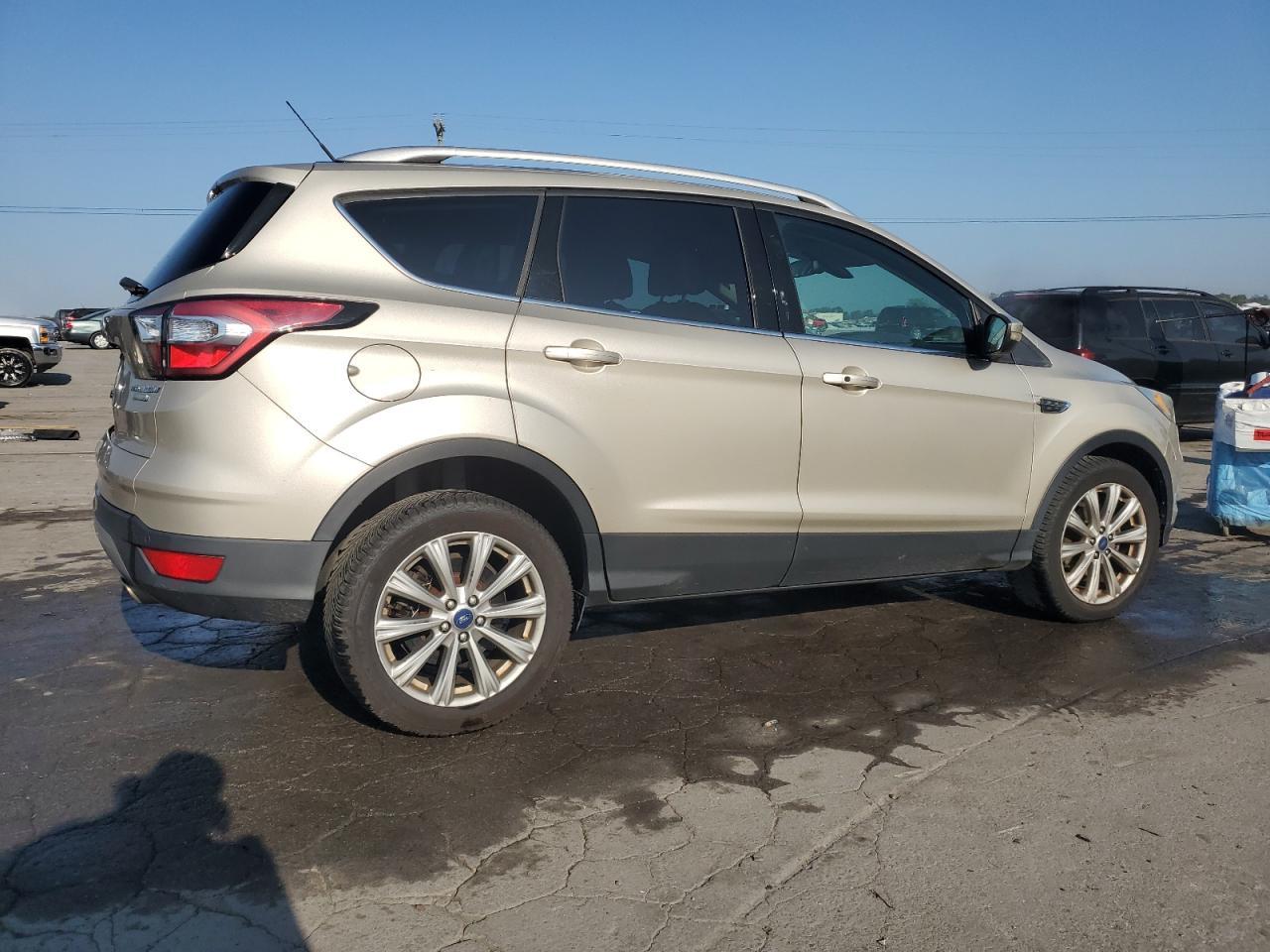 2017 Ford Escape Titanium - Image 3