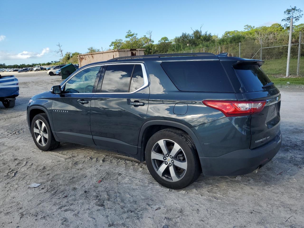 2020 Chevrolet Traverse Lt - Image 2