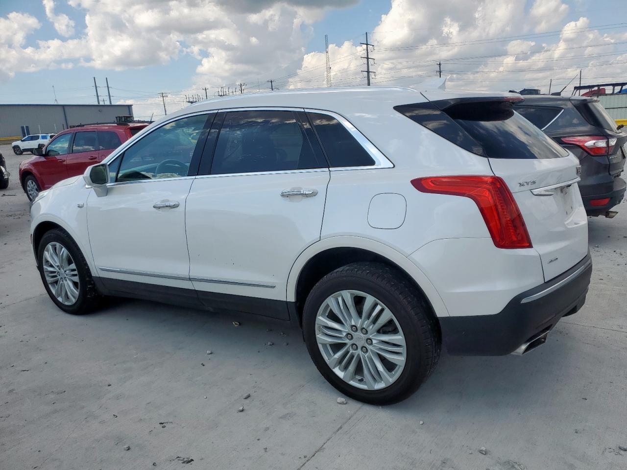 2019 Cadillac Xt5 Premium Luxury - Фото 2