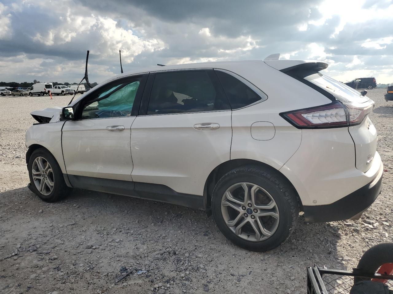 2015 Ford Edge Titanium - Фото 2