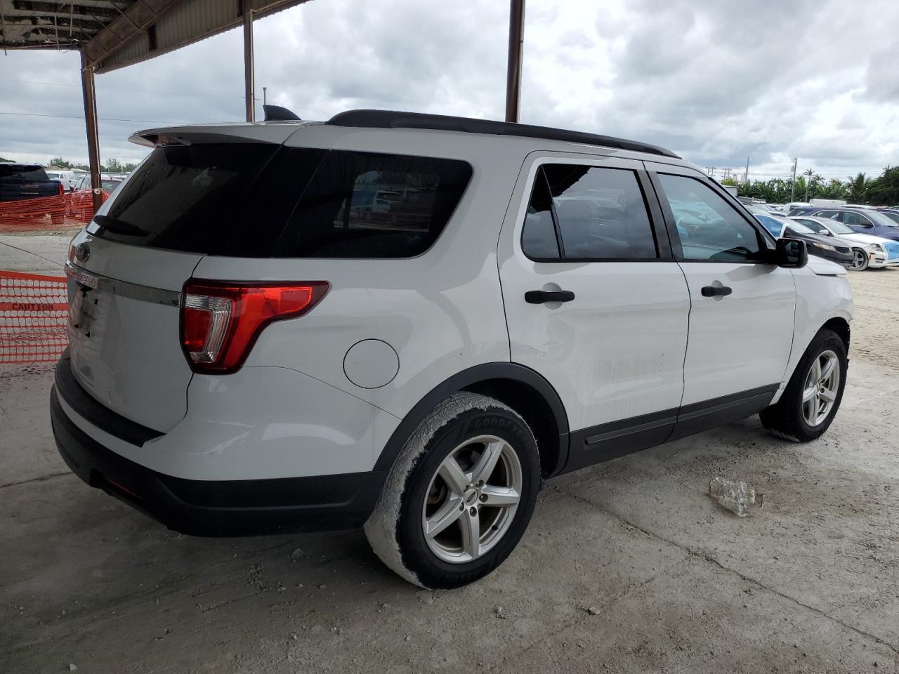 2018 Ford Explorer - Image 3