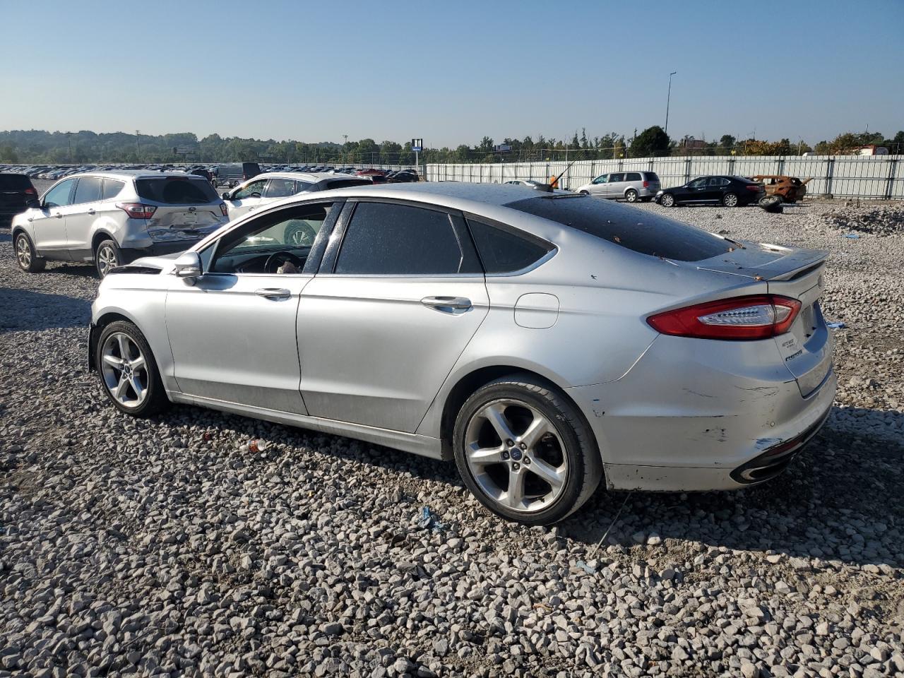 2016 Ford Fusion Se - Фото 2
