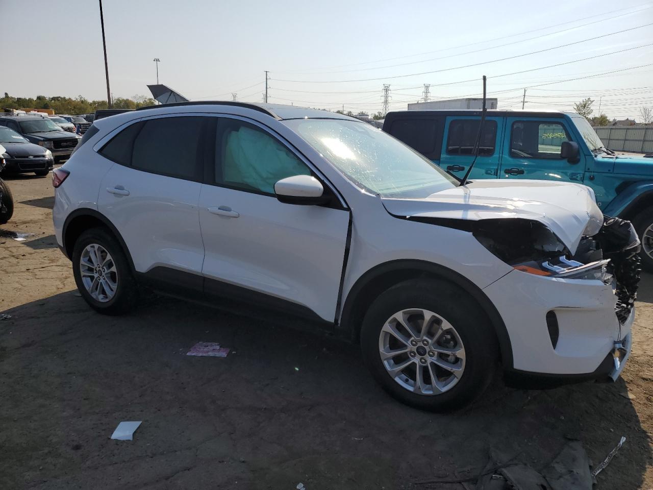 2020 Ford Escape Se - Фото 4