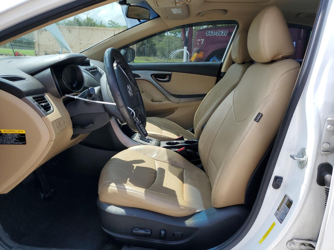 2013 Hyundai Elantra - Image 7