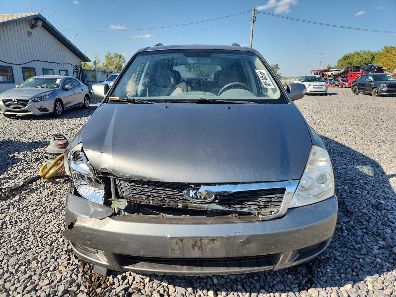 2011 Kia Sedona Lx - Фото 5